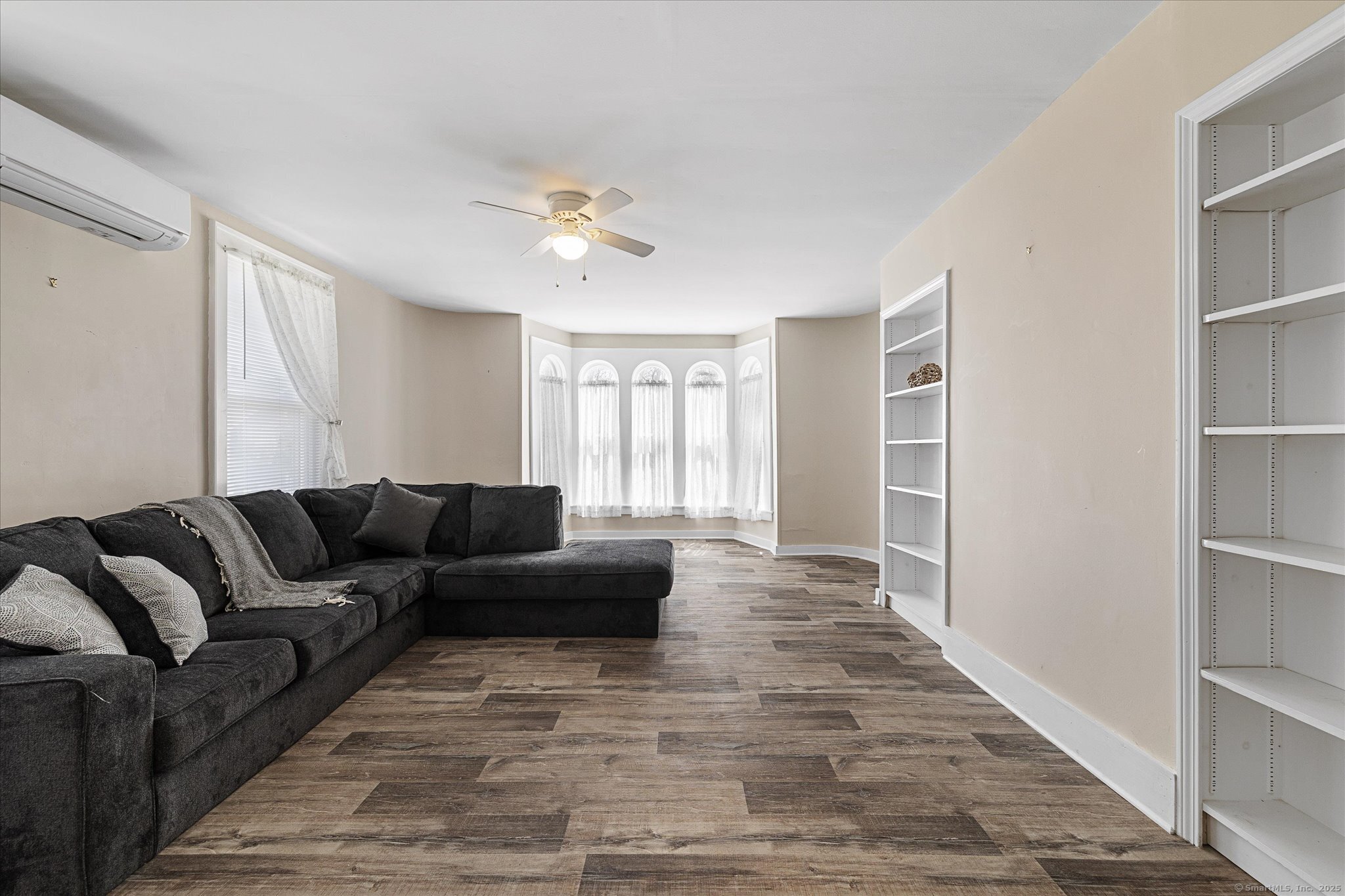 Pomfret, Connecticut 06259, United States, 3 Bedrooms Bedrooms, ,3 BathroomsBathrooms,Residential,Active,234877