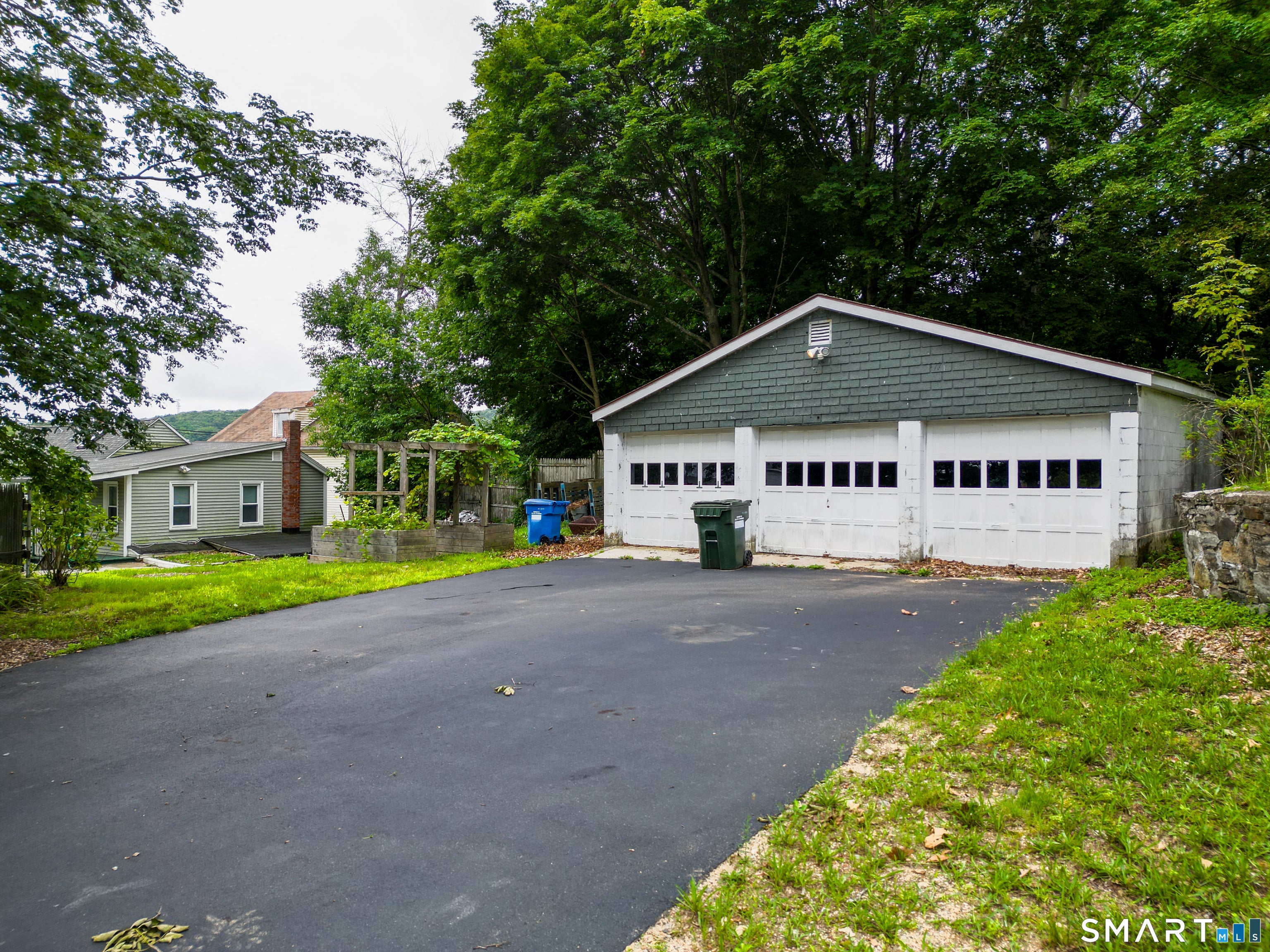 24 Central Avenue