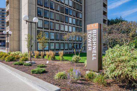 Photo of 1 Gold Street #APT 9D, Hartford, CT 06103 (MLS # 24149907)