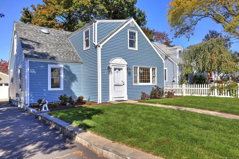 Photo of 77 Berkeley Terrace, Milford, CT 06460 (MLS # 24136799)