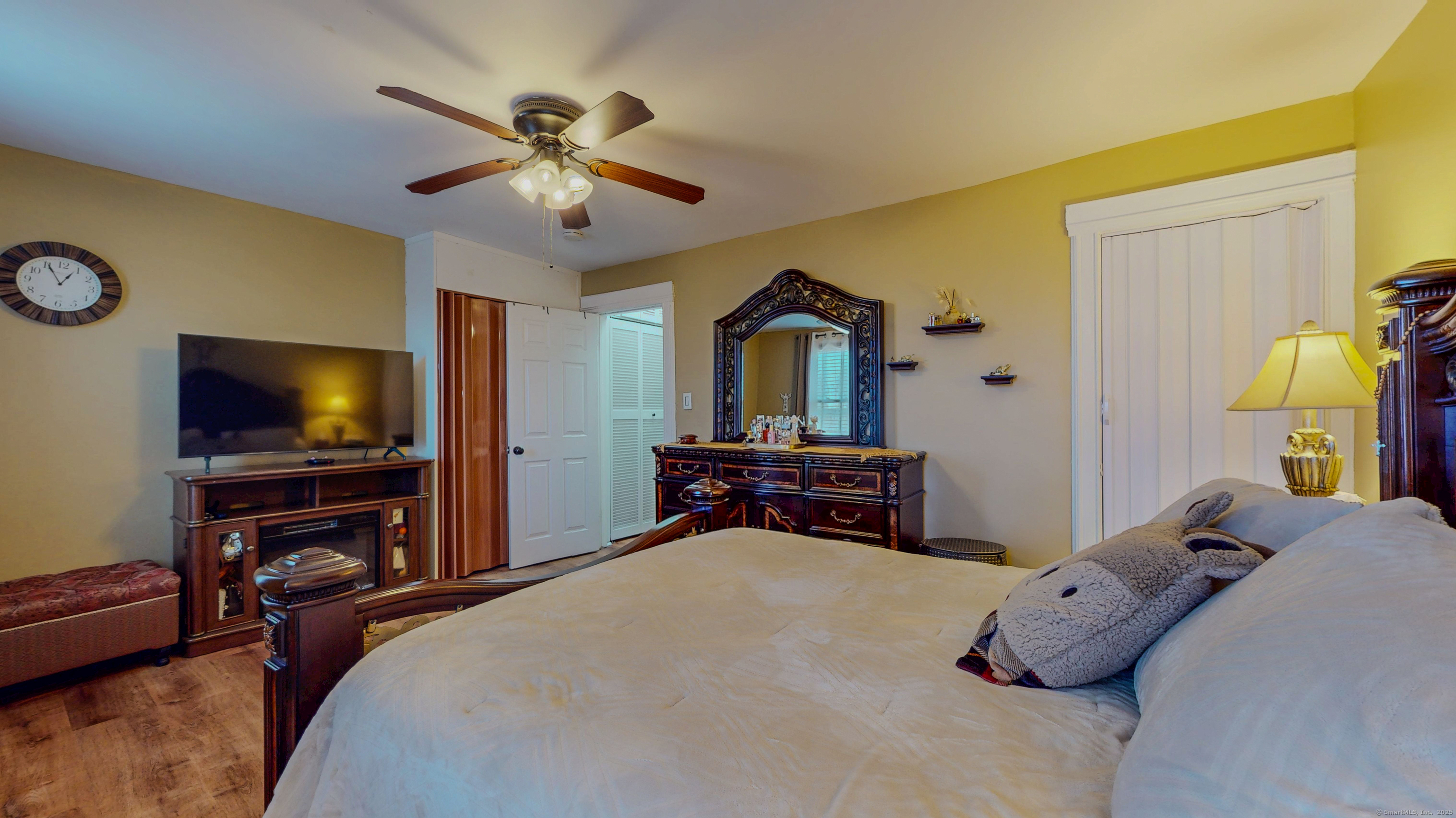 310 Dover Street, Bridgeport, Connecticut image 17