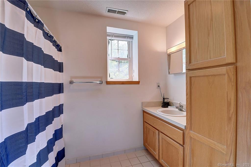 536 Berlin Street, Southington, Connecticut image 5