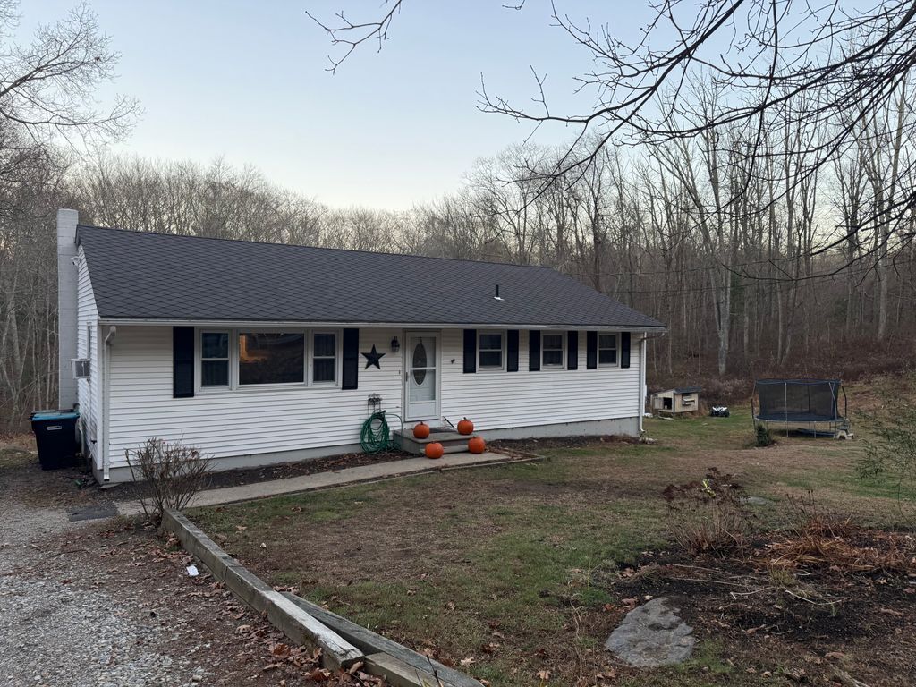 Photo of 263 Liberty Highway, Putnam, CT 06260 (MLS # 24141456)