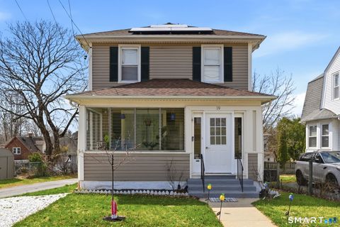 Photo of 19 Waller Court, New London, CT 06320 (MLS # 24163725)