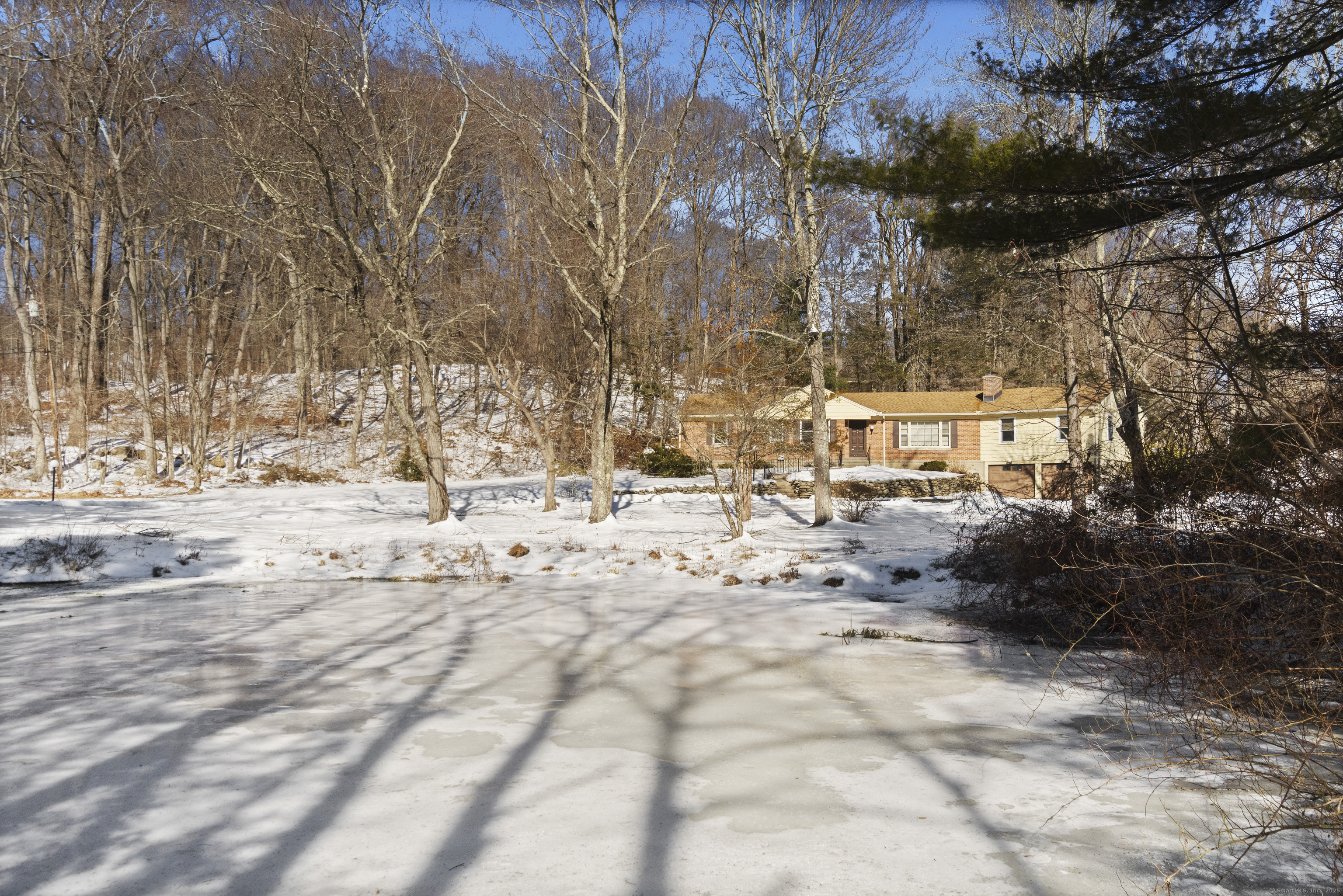 35 Burnt Swamp Road, Woodbridge, Connecticut image 4