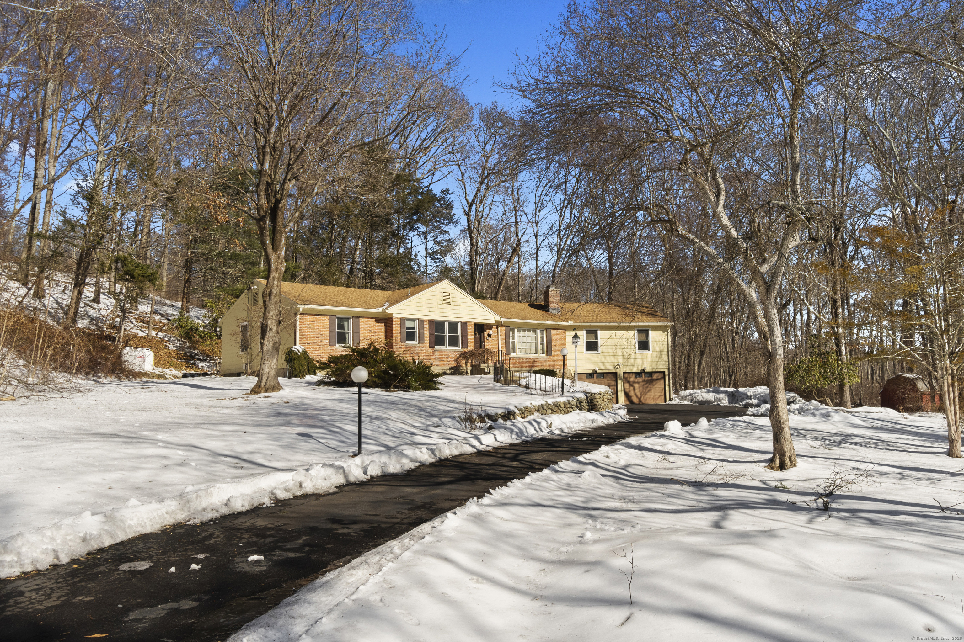 35 Burnt Swamp Road, Woodbridge, Connecticut image 2