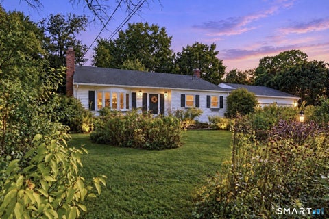 Photo of 123 Country Lane, East Hartford, CT 06118 (MLS # 24209497)
