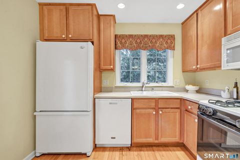 Tiny photo for 8 Hawthorne Ridge Circle #8, Trumbull, CT 06611 (MLS # 24145222)