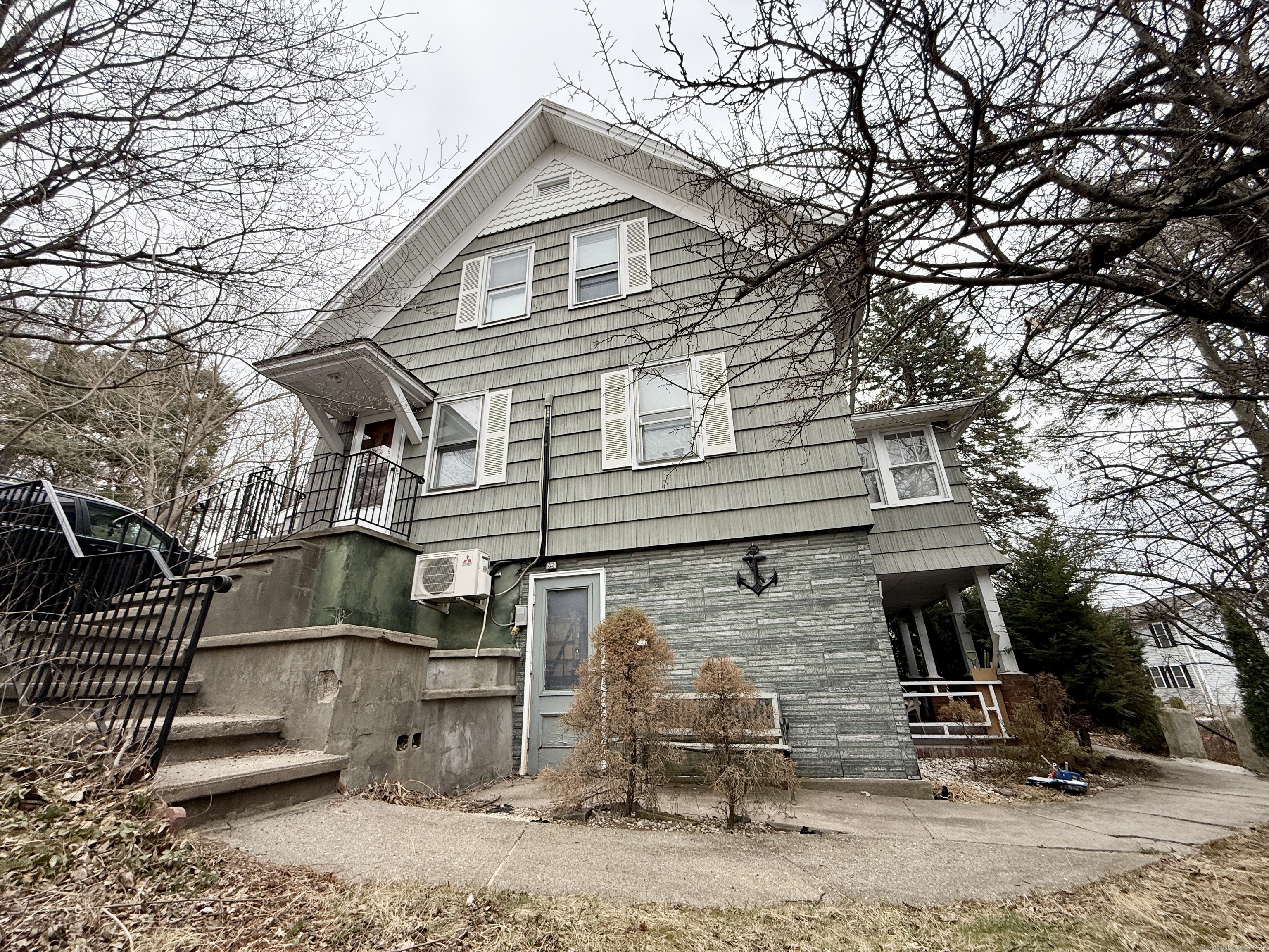 Property for Sale at Ingraham Street, Bristol, Connecticut - Bedrooms: 4 
Bathrooms: 2 
Rooms: 2  - $279,000