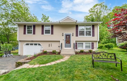 4 Hemlock Road Naugatuck CT 06770