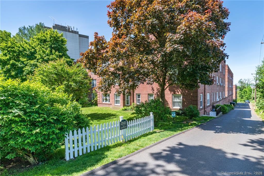 70 Strawberry Hill Avenue #APT 3-2A, Stamford, Connecticut image 14