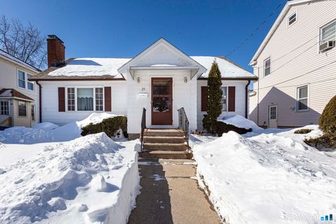 Photo of 25 Nesbit Avenue, West Hartford, CT 06119 (MLS # 24153573)