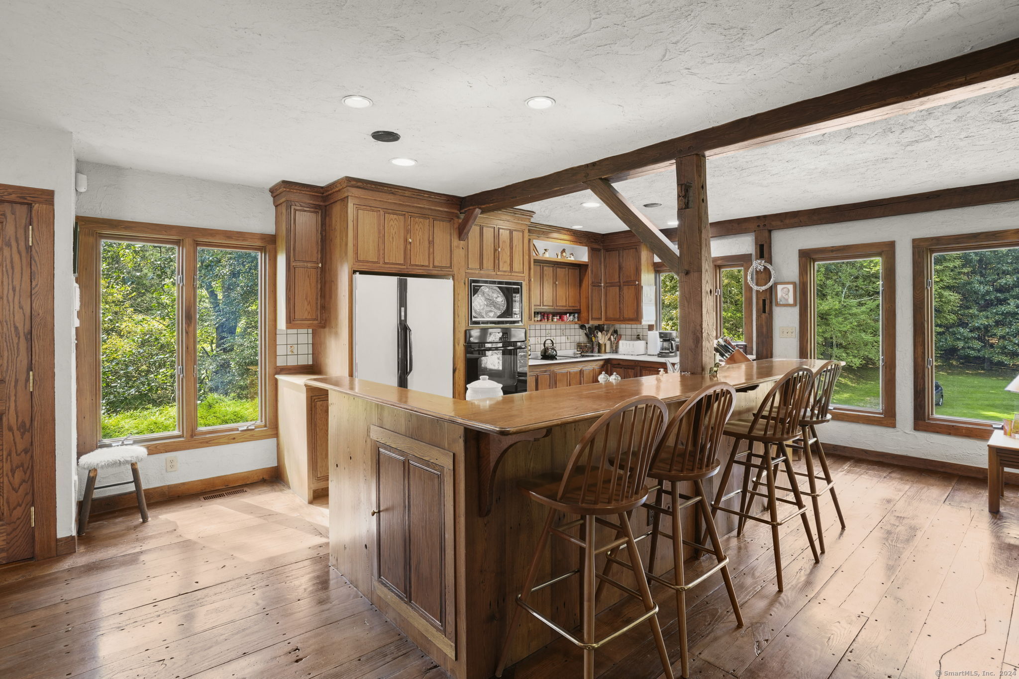 148 Flanders Road, Woodbury, Connecticut image 14