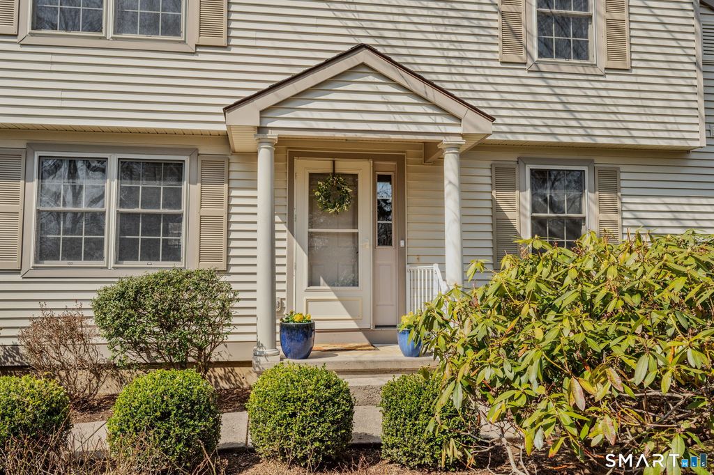 Photo of 5 Cherry Blossom Lane #5, East Lyme, CT 06357 (MLS # 24162805)