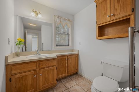 Tiny photo for 5 Cherry Blossom Lane #5, East Lyme, CT 06357 (MLS # 24162805)