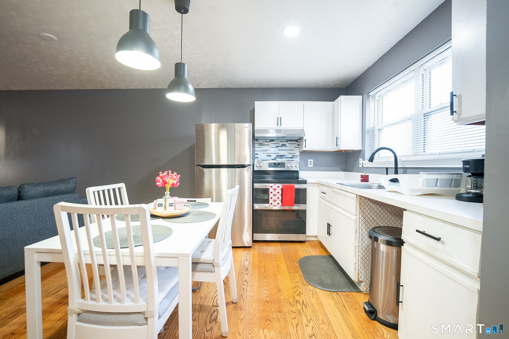 383 Lombard Street 383