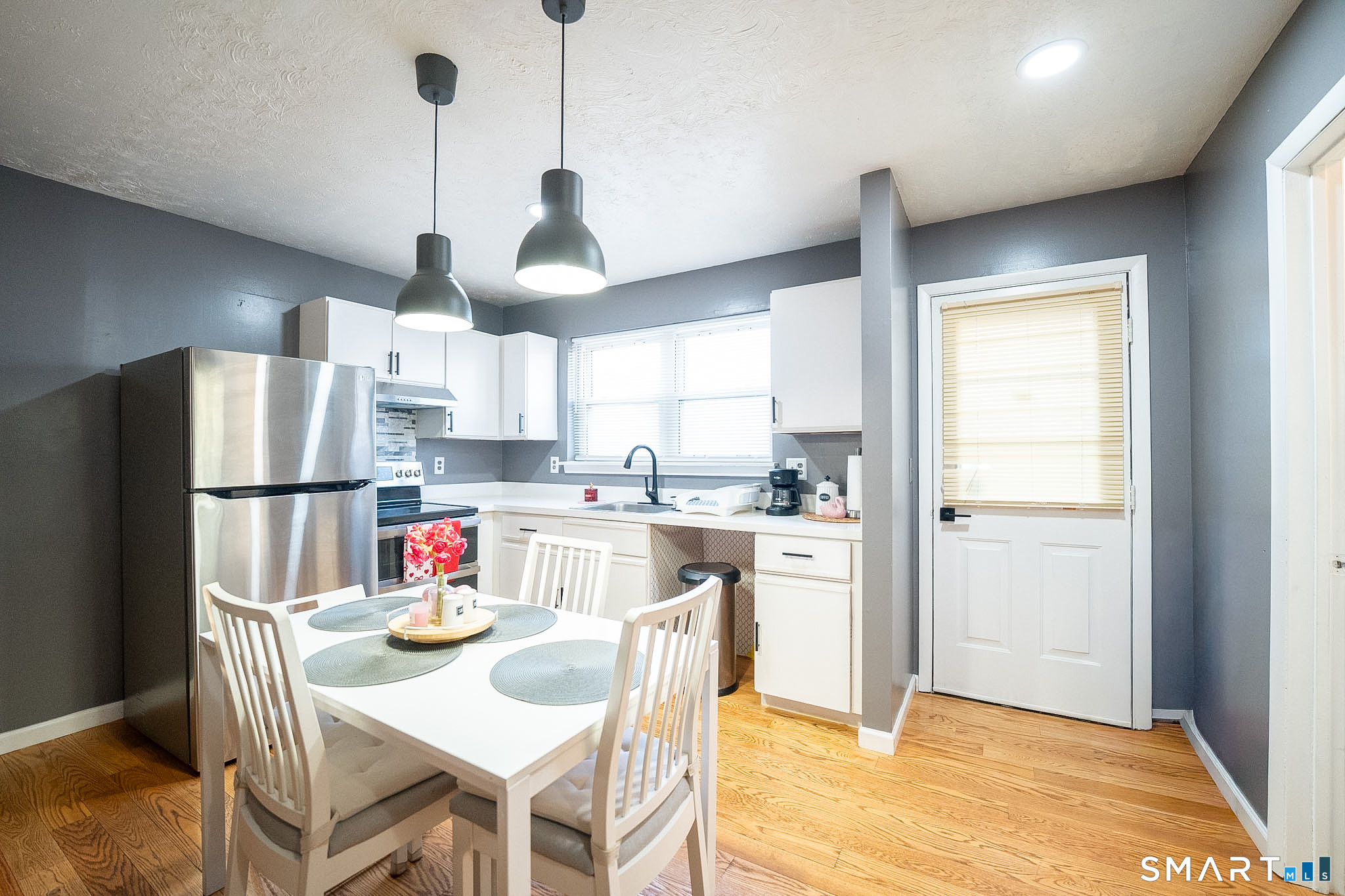 383 Lombard Street 383