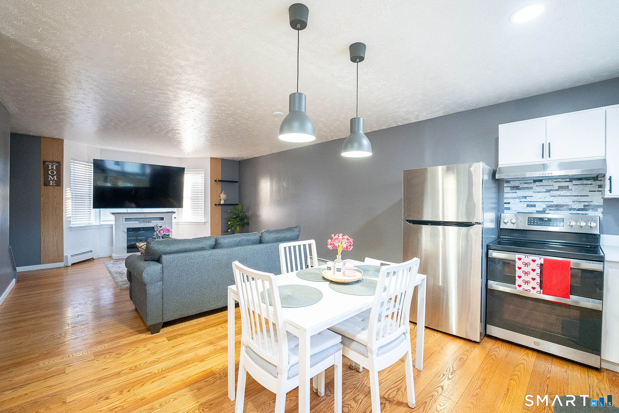 383 Lombard Street 383