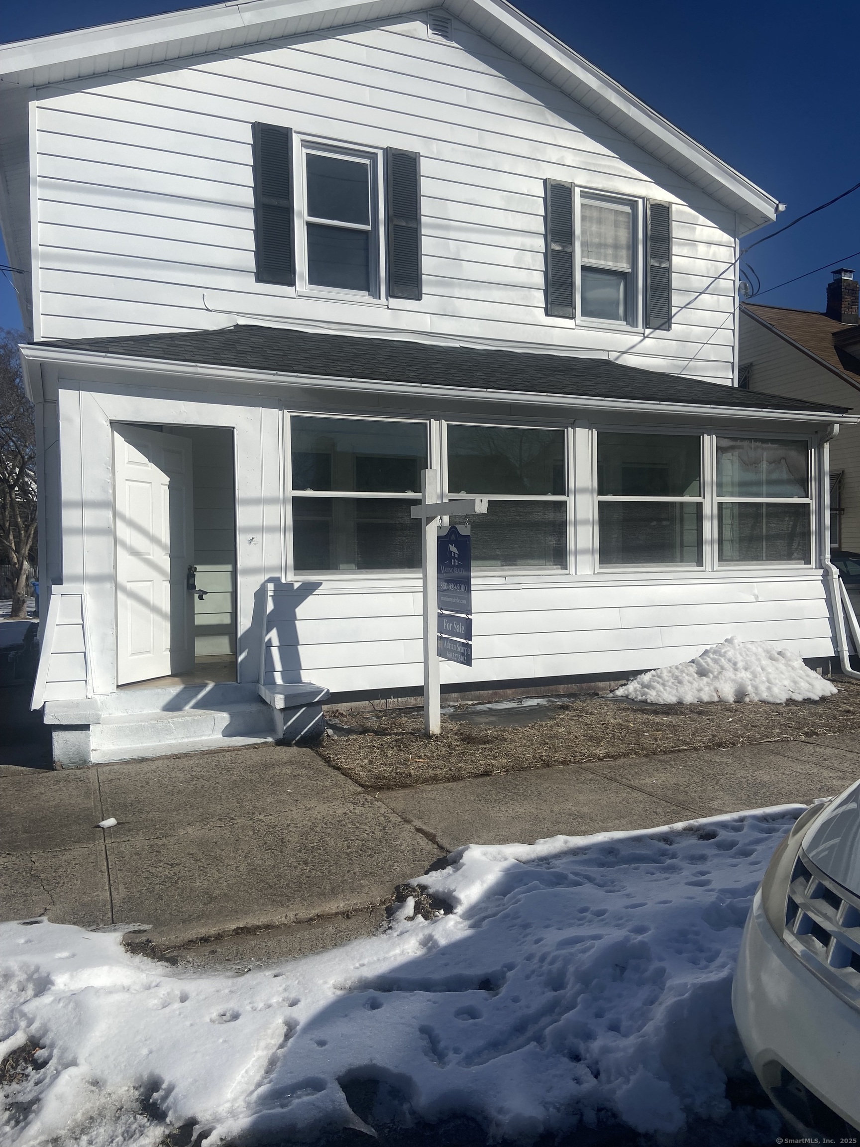 Rental Property at Whiting Street, Hamden, Connecticut - Bedrooms: 2 
Bathrooms: 1 
Rooms: 4  - $2,000 MO.