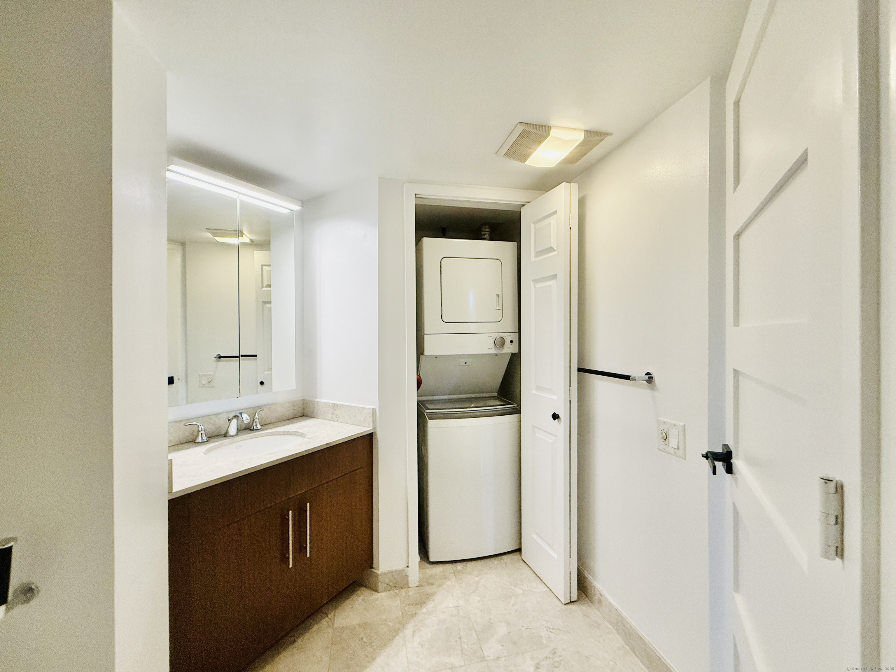 25 Forest Street #APT 11C, Stamford, Connecticut image 16