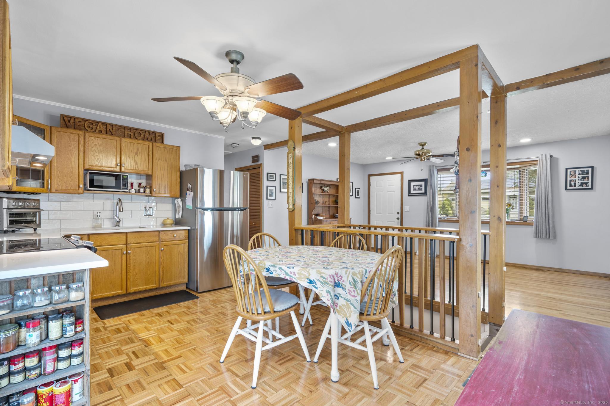 98 Cynthia Drive, West Haven, Connecticut image 15