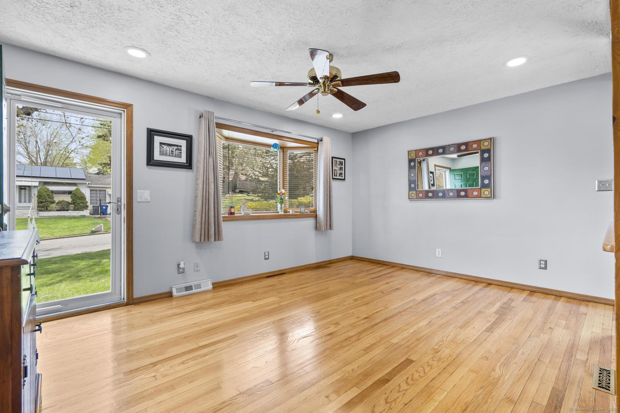 98 Cynthia Drive, West Haven, Connecticut image 10