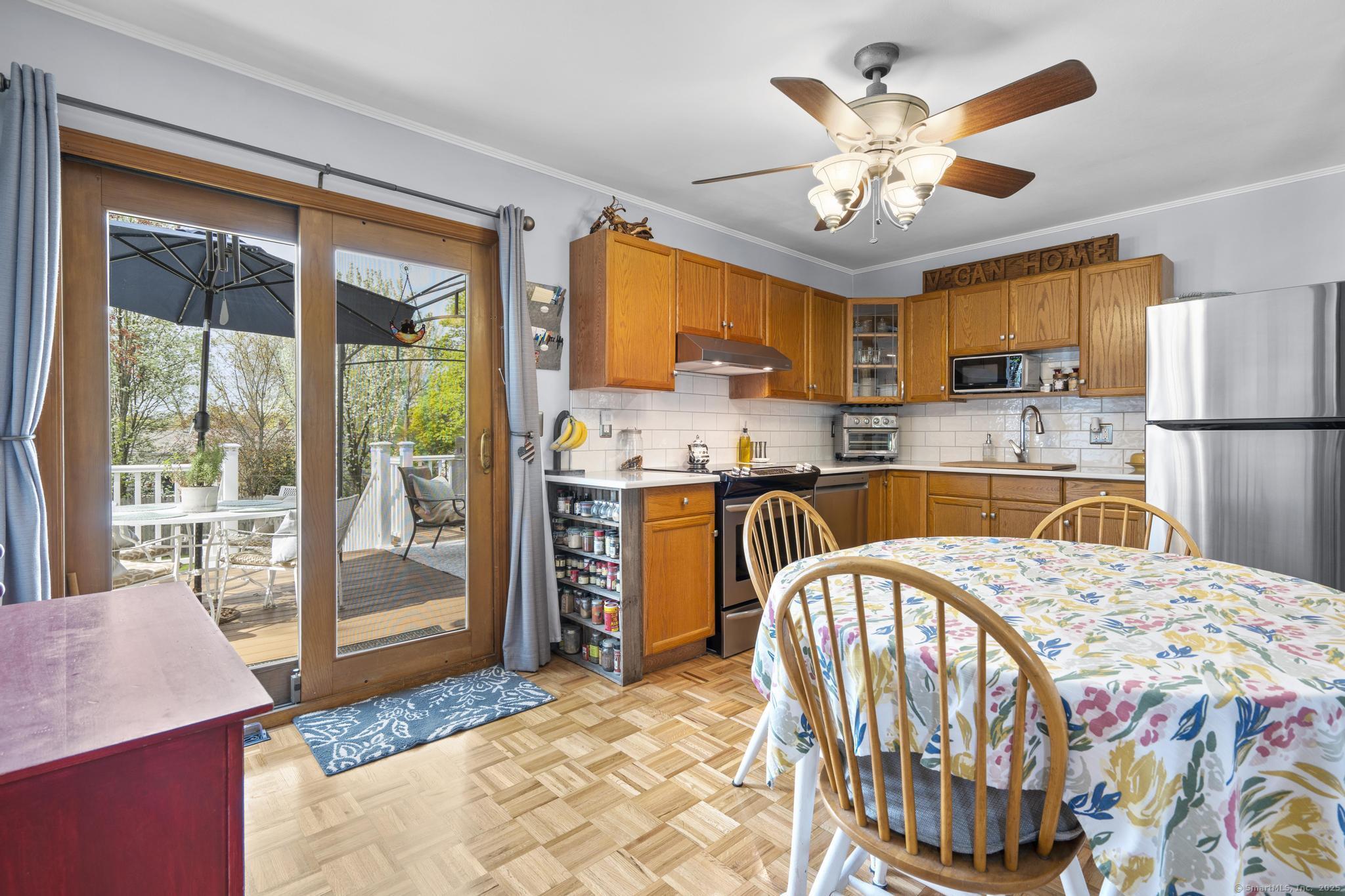 98 Cynthia Drive, West Haven, Connecticut image 11