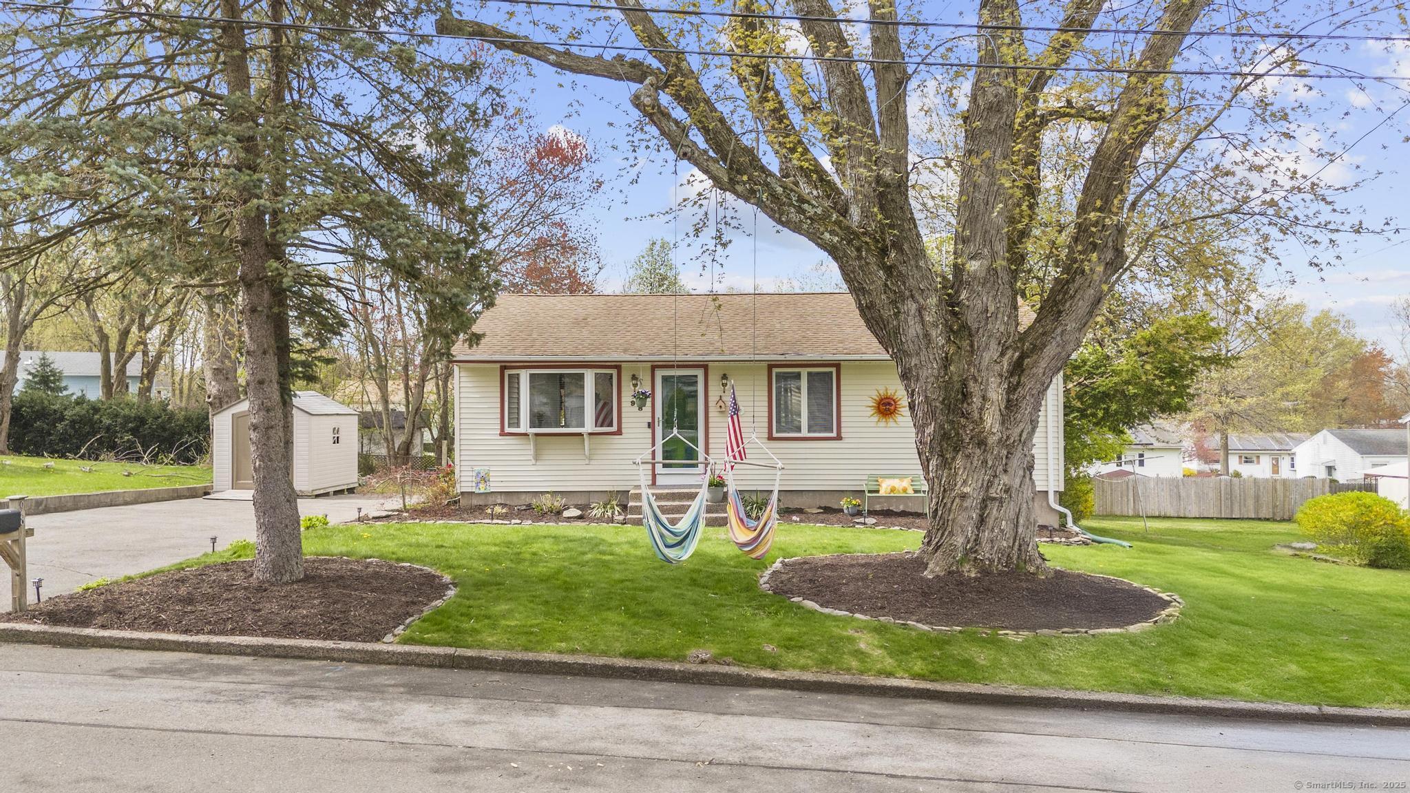 98 Cynthia Drive, West Haven, Connecticut image 2