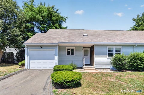 Condo For Sale - 10 Daniel Drive #10<br/> East Windsor, CT 06088