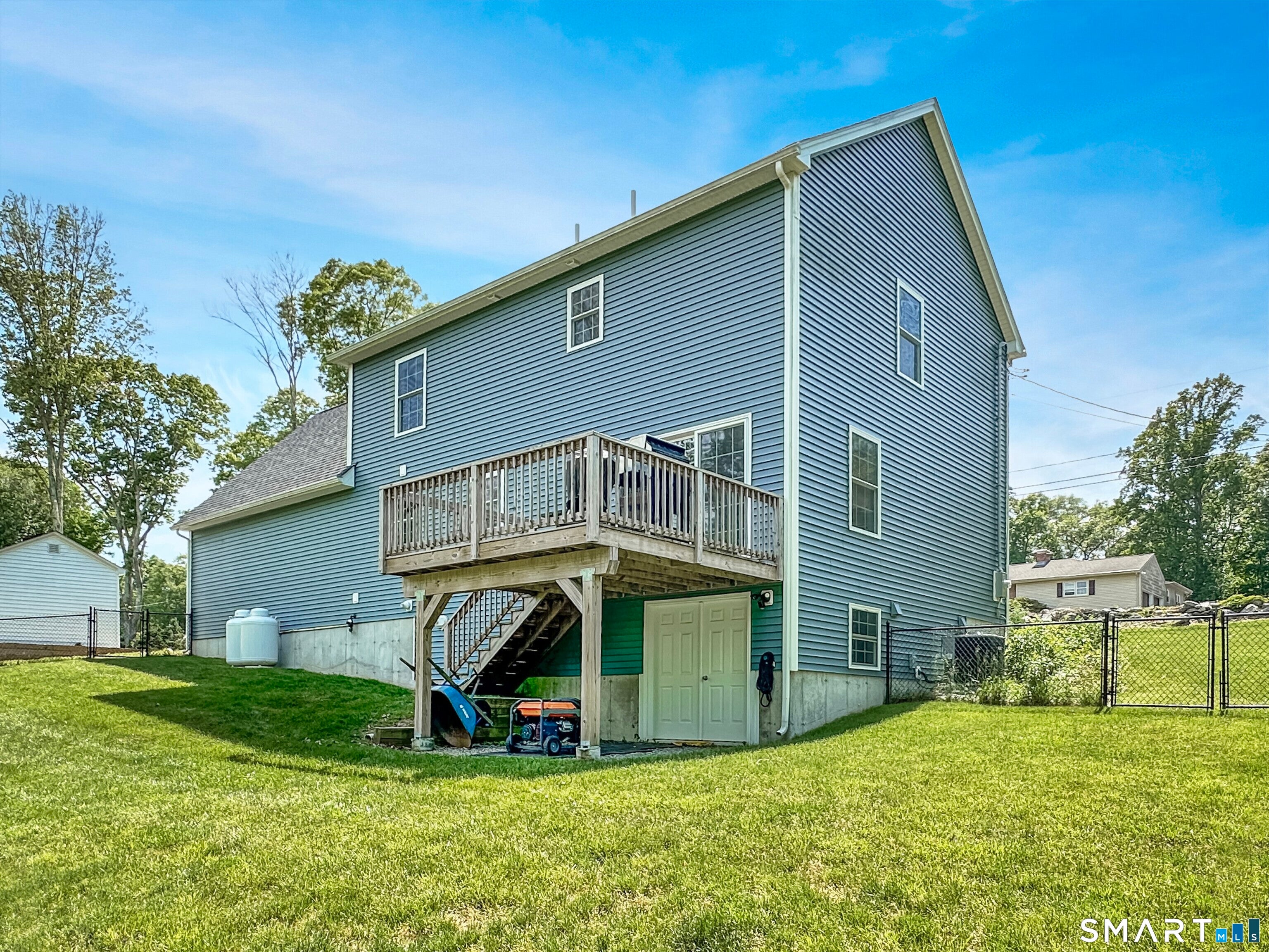 6 Branch Hill Road