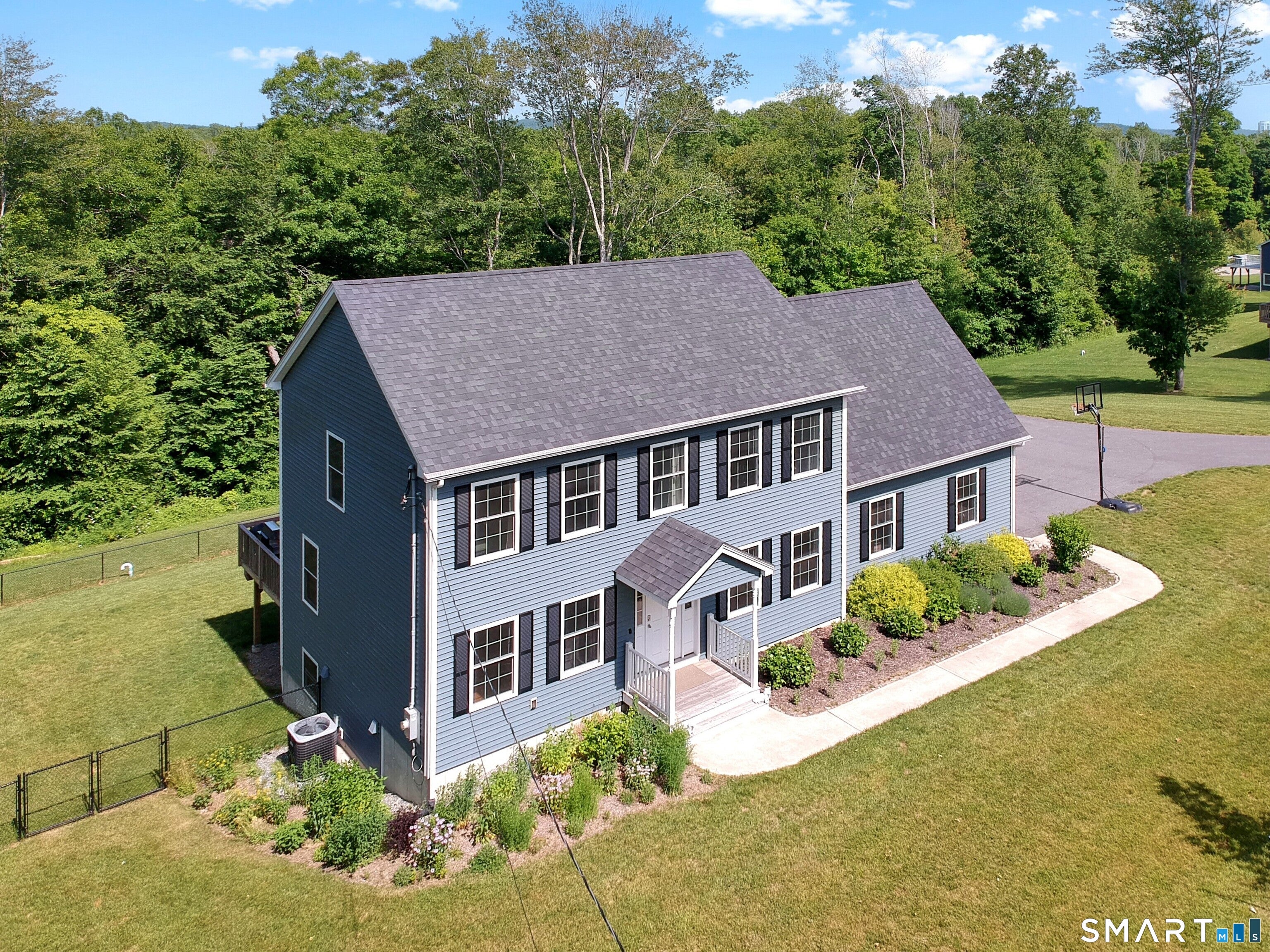6 Branch Hill Road
