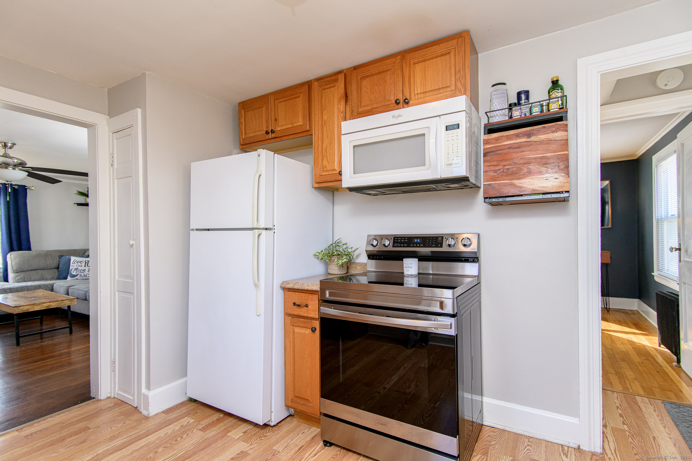 37 Richards Grove Road, Waterford, Connecticut image 7