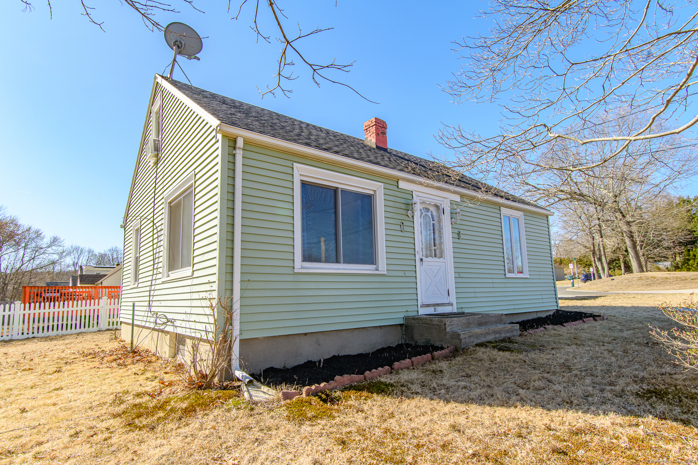 37 Richards Grove Road, Waterford, Connecticut image 5
