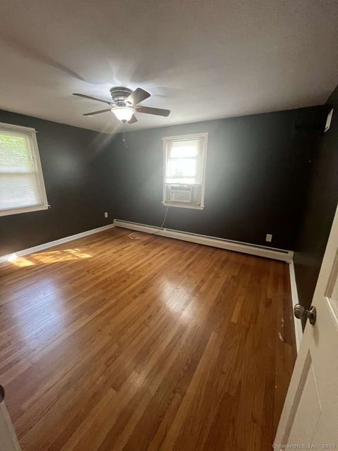 Tiny photo for 568 Chamberlain Highway, Berlin, CT 06037 (MLS # 24134462)