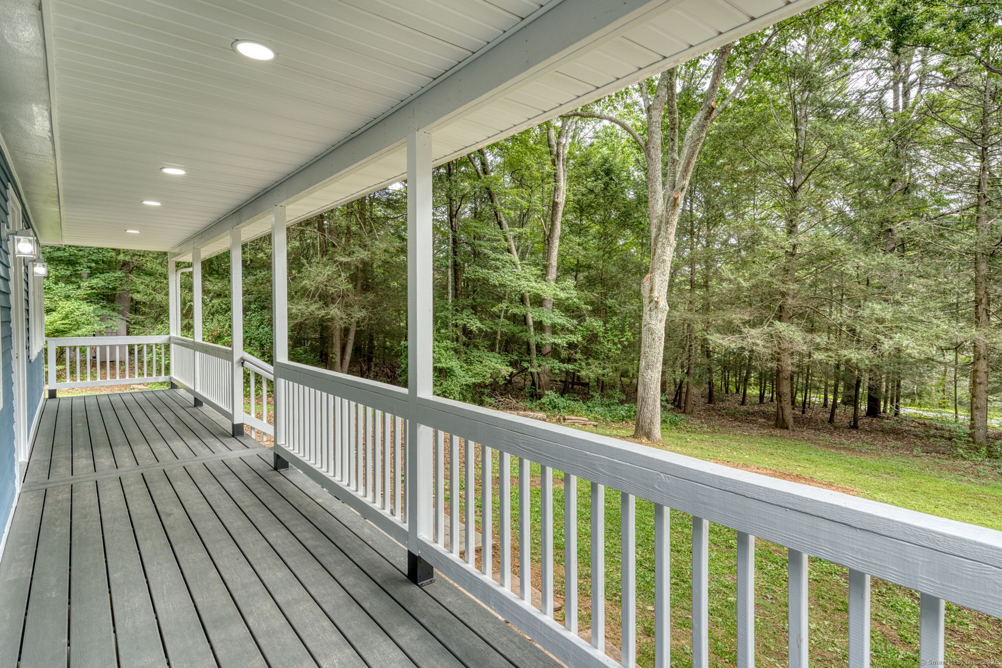 200 South River Road