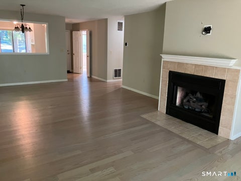 Tiny photo for 5 Overlook Court #5, Avon, CT 06001 (MLS # 24204909)