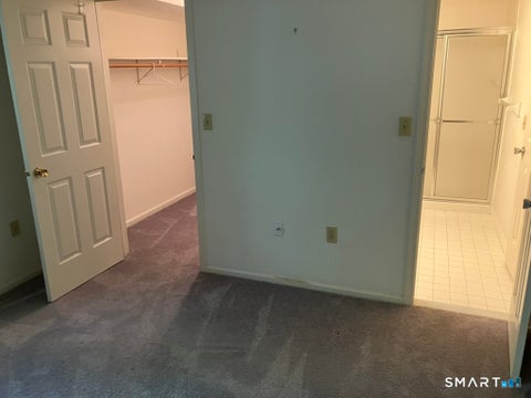 Tiny photo for 5 Overlook Court #5, Avon, CT 06001 (MLS # 24204909)