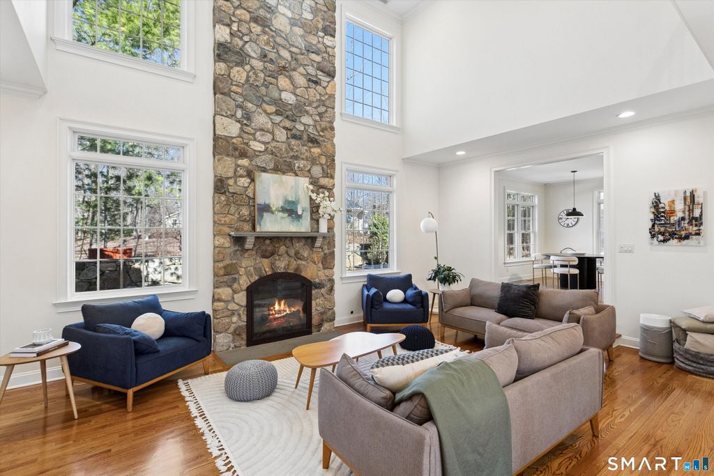 Photo of 166 Edward Place, Stamford, CT 06905 (MLS # 24167107)