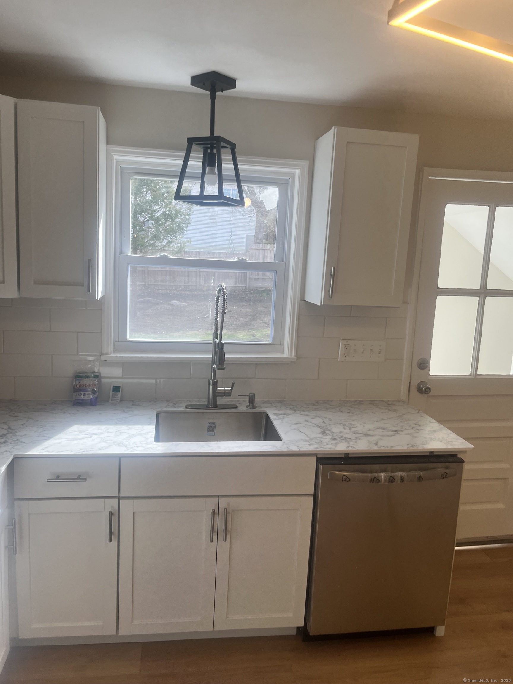 540 Vauxhall Street, New London, Connecticut image 26