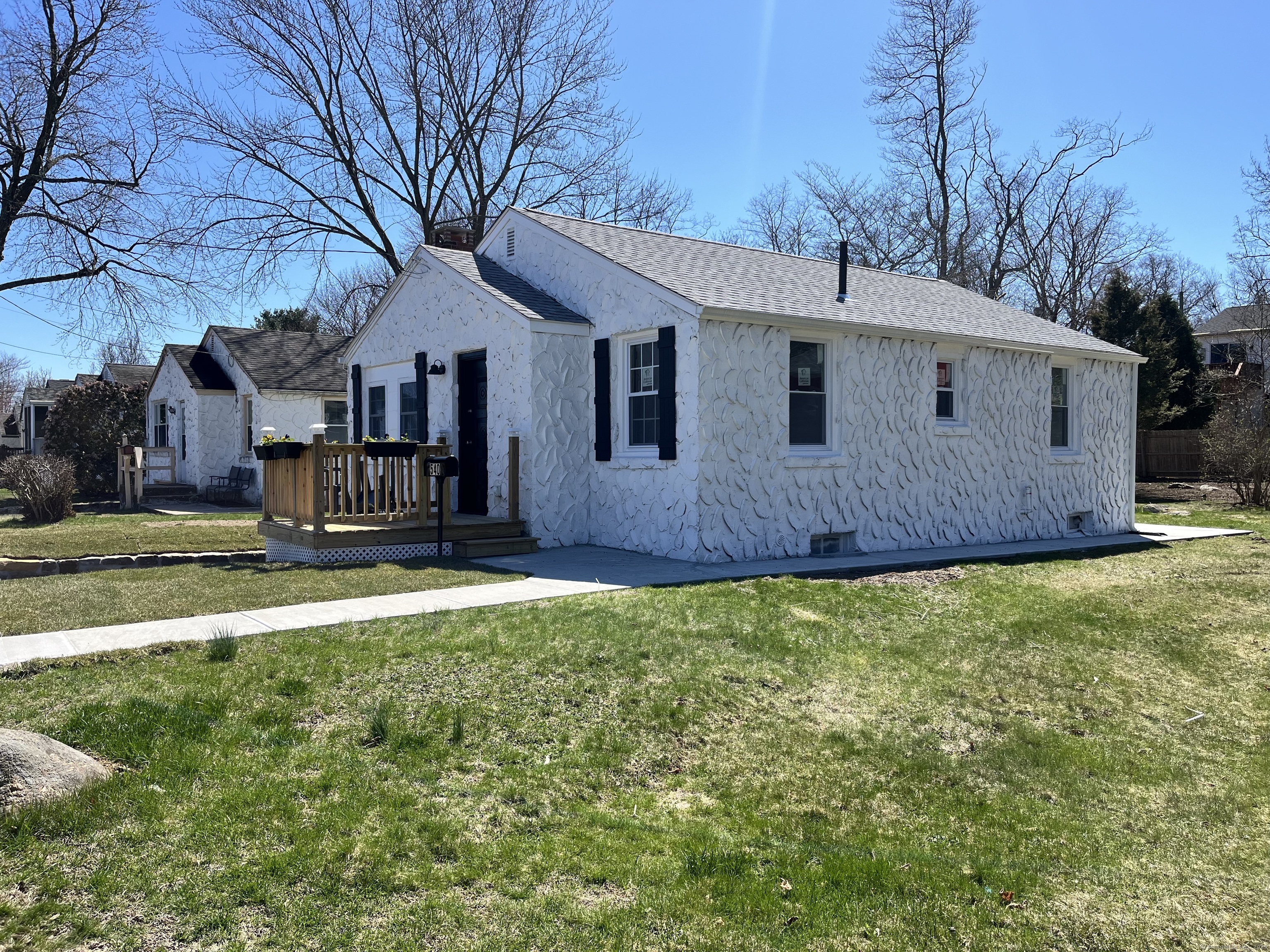540 Vauxhall Street, New London, Connecticut image 2