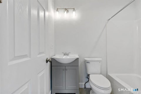 Tiny photo for 1091 Whalley Avenue #B, New Haven, CT 06515 (MLS # 24196744)