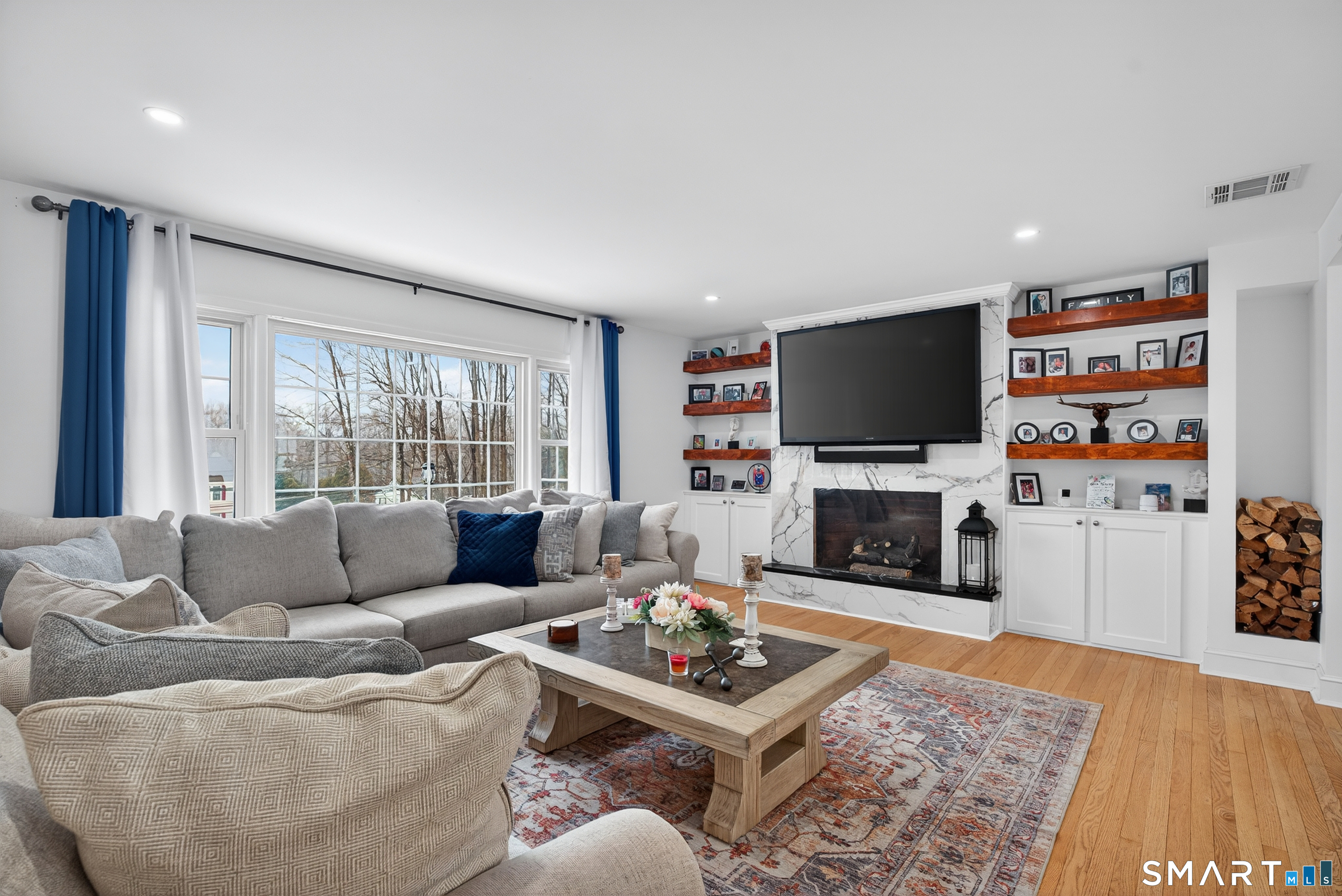 198 South King Street