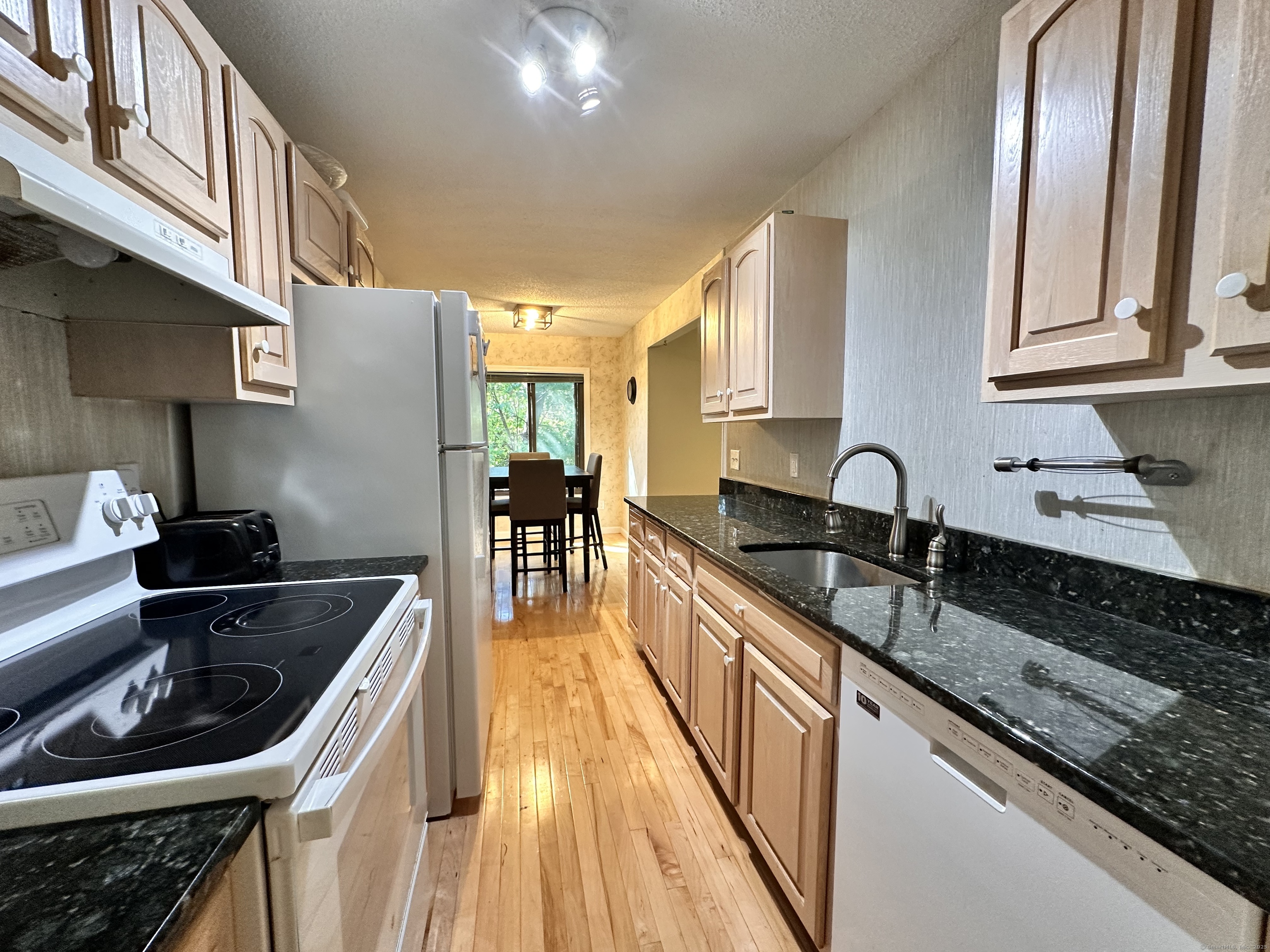 31 Woodsedge Drive APT 1C