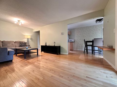 31 Woodsedge Drive APT 1C Newington CT 06111
