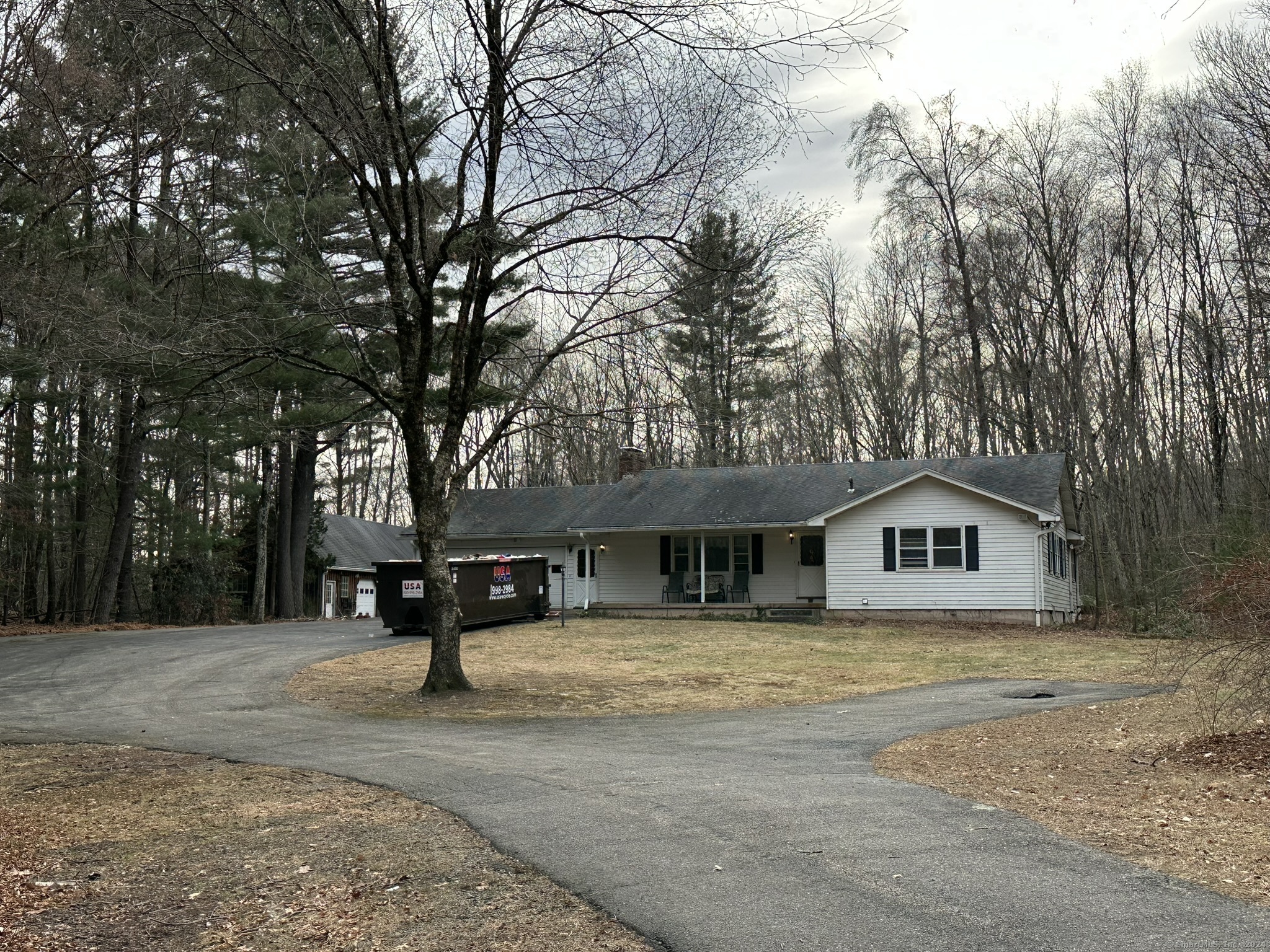 Jones Hollow Road, Marlborough, Connecticut - 3 Bedrooms  
2 Bathrooms  
7 Rooms - 