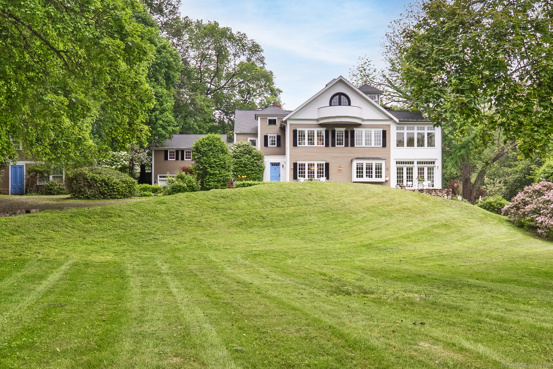 32 Steep Hill Road
