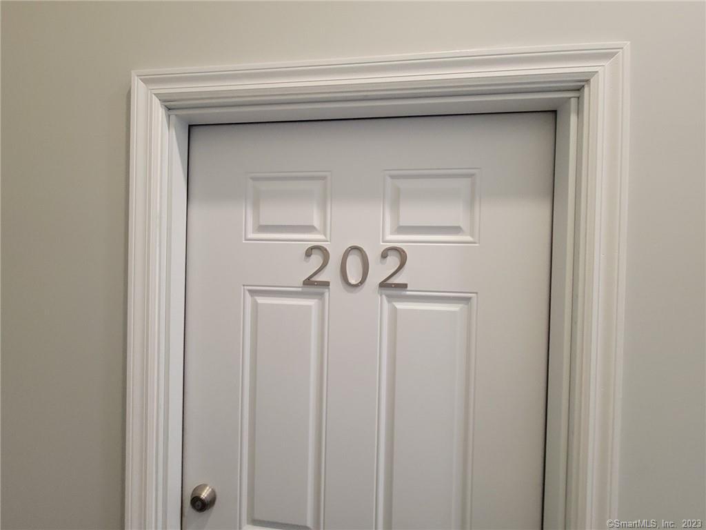 158 Greenwood Avenue 202