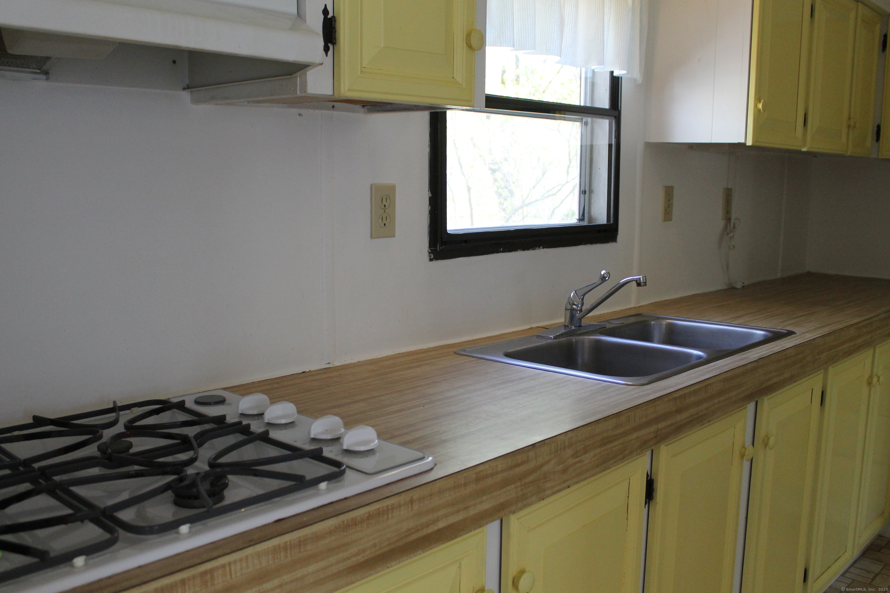 8 Country Club Trail, Killingworth, Connecticut image 16