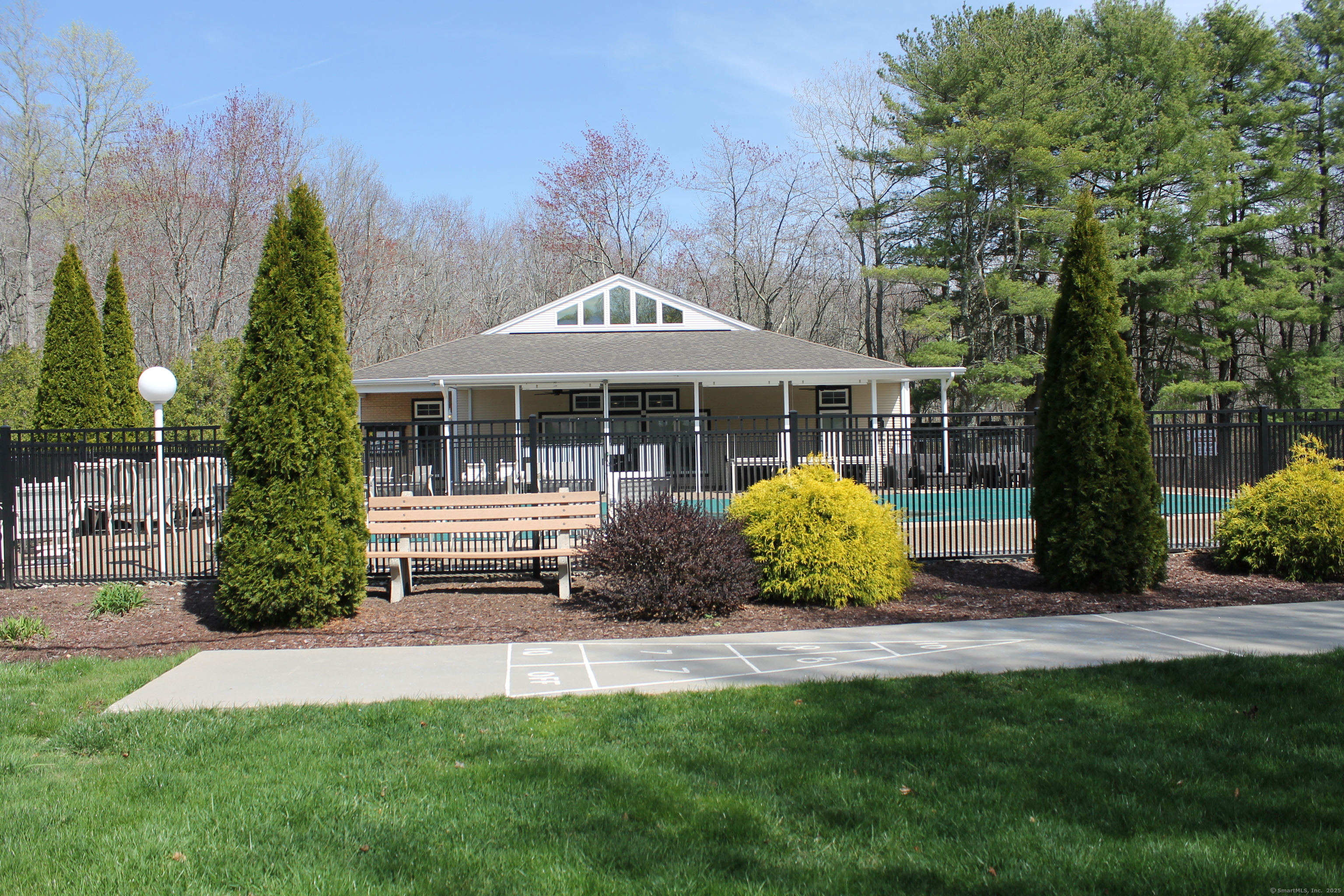 8 Country Club Trail, Killingworth, Connecticut image 32