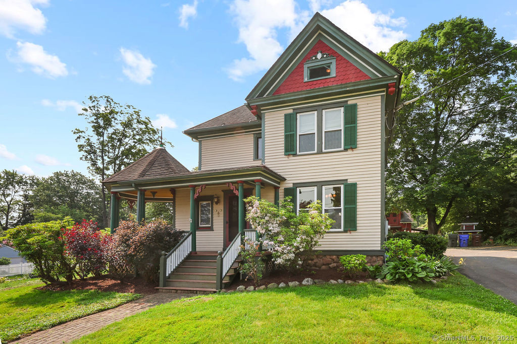 Property for Sale at Park Road, West Hartford, Connecticut - Bedrooms: 4 
Bathrooms: 3 
Rooms: 8  - $549,000